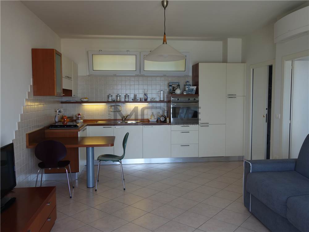 SOGGIORNO / CUCINA (divano chiuso)