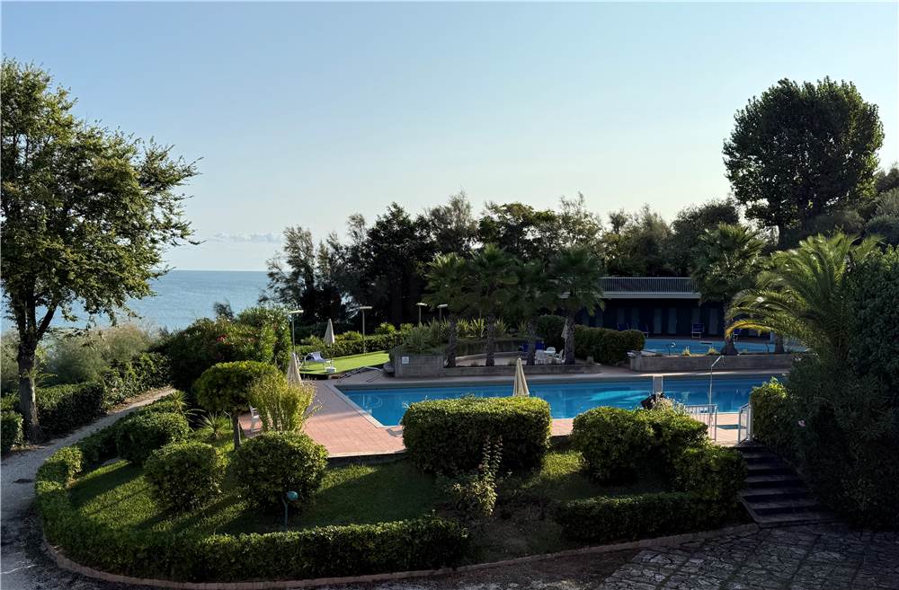 PARTI COMUNI - PISCINA